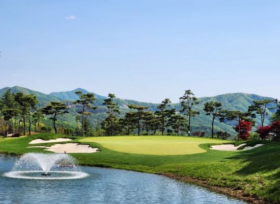 LPGA투어 BMW 레이디스 챔피언십에 펼쳐진 서원밸리의 서원힐스 코스 14번 홀 전경이다.