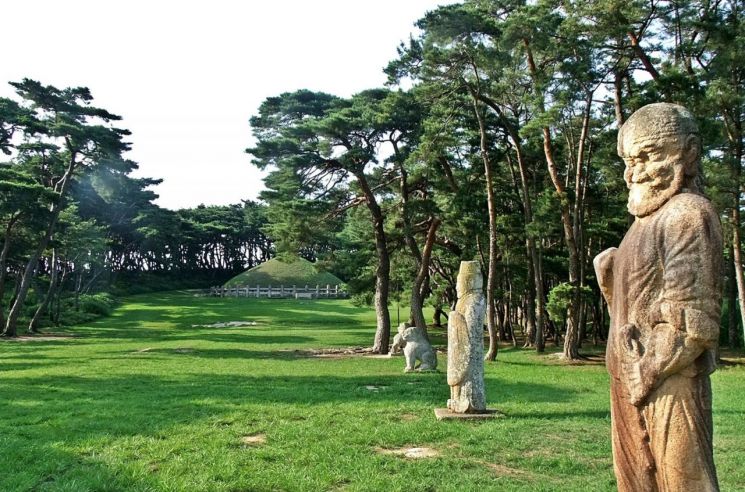 [조성관의 세계인문여행]'스탄 5형제'는 美·中 어디를 선택할까