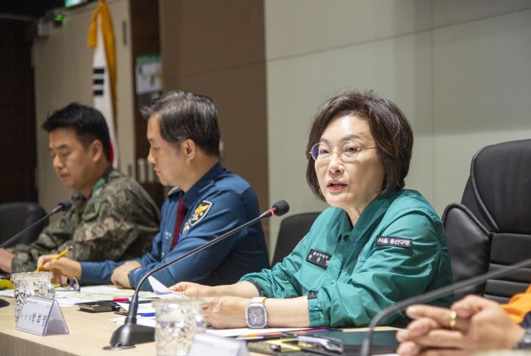 지난 13일 용산구청 중회의실에서 열린 핼러윈 데이 유관기관 대책회의
