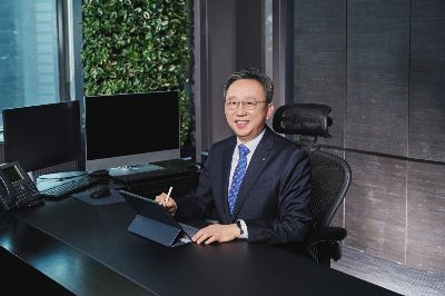 정상혁 신한은행장 유임 …카드·증권 등 9개사 CEO '교체'
