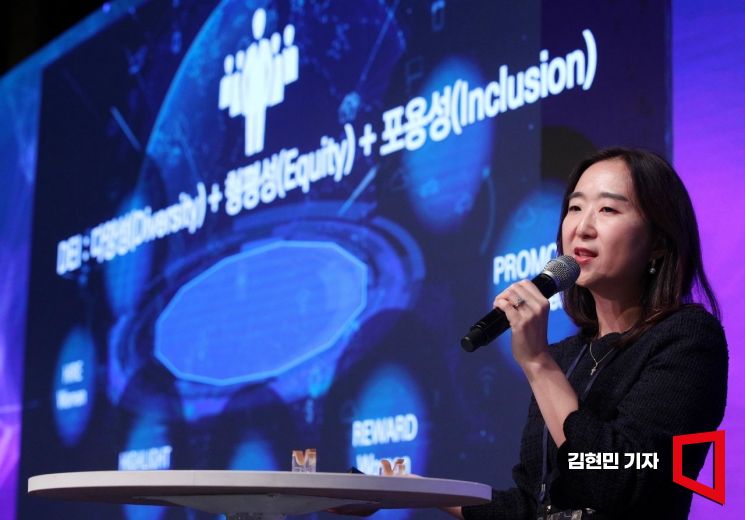 [2023 여성포럼]"AI는 남성 위주 데이터 학습...편향 없앨 여성의 역할 중요" - 뉴스 썸네일 이미지