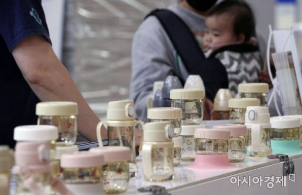 "육아는 아직도 여성의 몫" 공무원 육아휴직 성별격차 여전