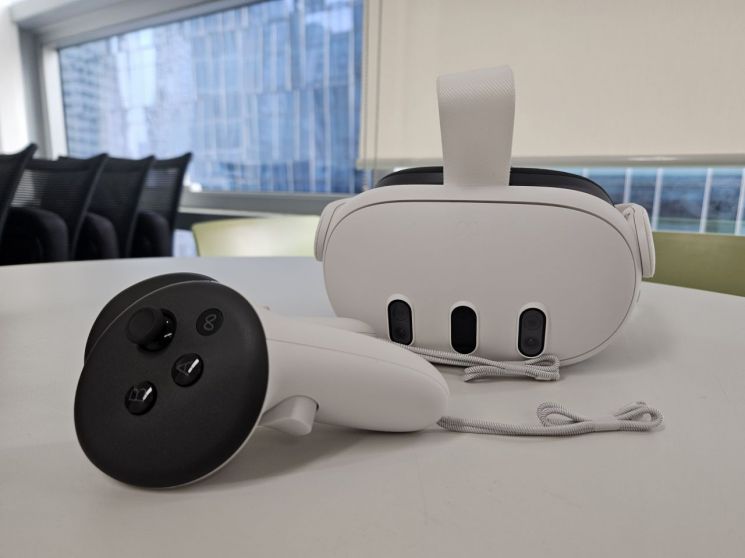 [체험기] 방구석 1열서 롤러코스터 타볼까…메타 퀘스트3 써보니