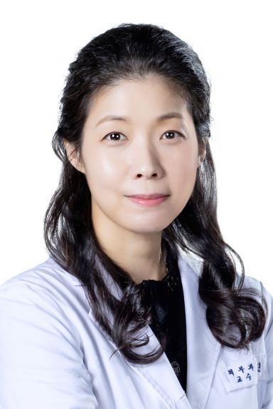 [콕!건강]"이마에 보이는 M자, 피부과 방문하세요"