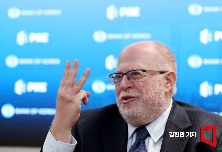 피터슨연구소장 "美 2025년까지 고금리…韓 이민받고 여성참여 늘려야"[이슈 인터뷰]