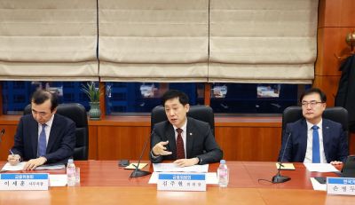 금융협회장 만난 김주현 “고금리 완화-가계부채 관리 협조를”
