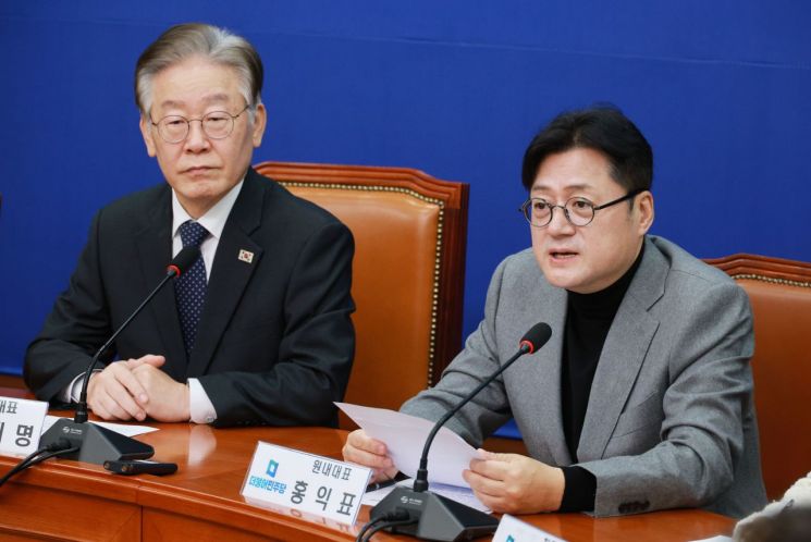 홍익표 더불어민주당 원내대표가 8일 국회에서 열린 최고위원회의에서 발언하고 있다. [이미지출처=연합뉴스]