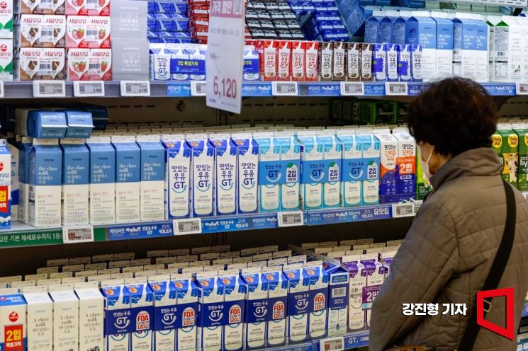 라면·생수도 온라인 주문…대형마트 온라인몰 이용자는 '반토막'