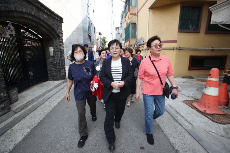“빌라는 싫어요?”...눈 여겨 봐야 할 강북구의 ‘빌라관리사무소’