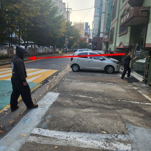 [생존호신술]으슥한 밤길…괴한이 내 뒤를 따라 올 때는