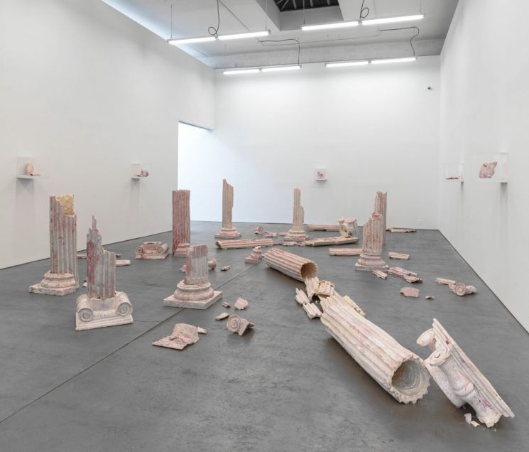 [이주의 전시]안드레아 페레로 개인전·황영성 초대전 '우주 가족 이야기' 外