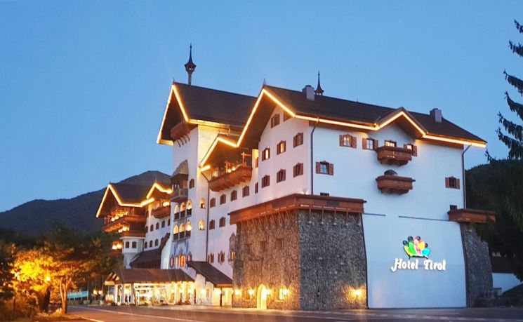 부영그룹 무주덕유산리조트 '호텔티롤' 리모델링 재개관