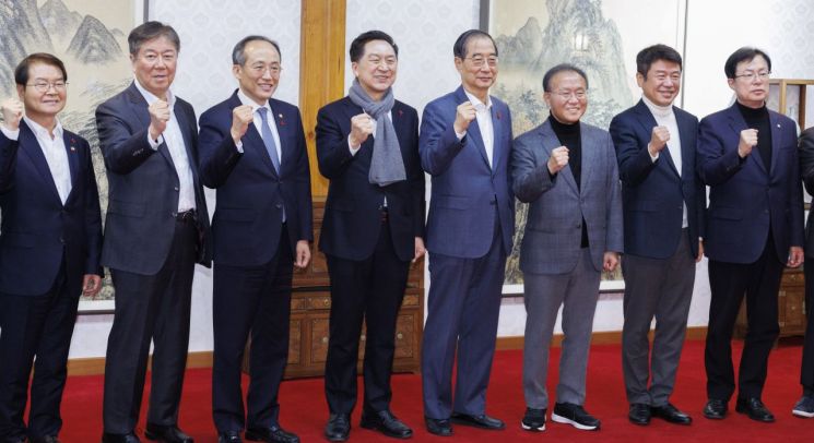 당정, 중대재해처벌법 50인 미만 기업 2년 유예 추진