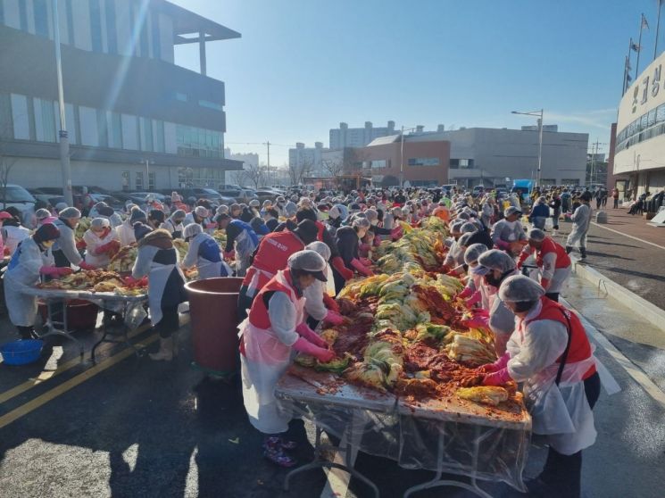 제17회 이웃사랑 김장나눔축제 개최.