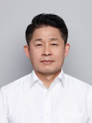 Isu-il, President of Hankook Tire, Promoted to Vice Chairman... Korea & Company Personnel Changes