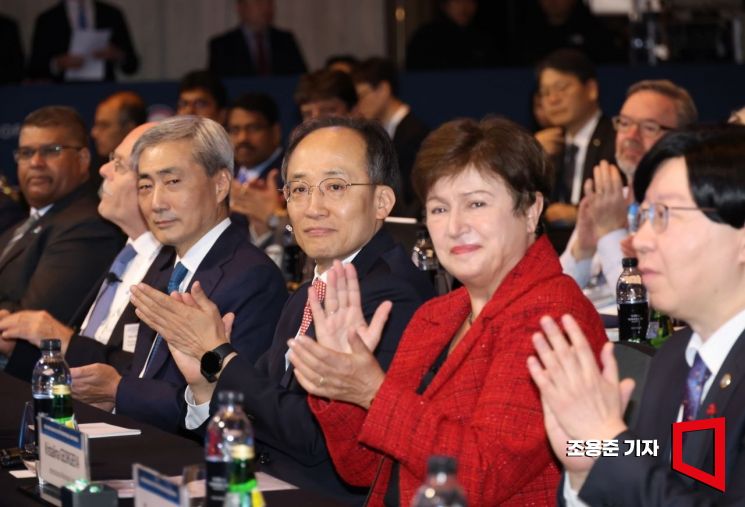 [포토]한국-IMf 컨퍼런스 참석한 크리스탈리나 게오르기에바 IMF 총재