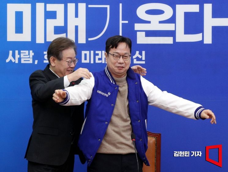 [포토] 민주 '2호 총선 영입인재'에 엔씨소프트 출신 기업인 이재성씨
