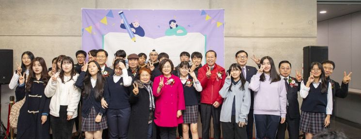 거장이 설계한 '공부 맛집'…용산에선 500원이라는데 실화?