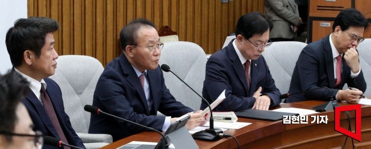 [포토] 윤재옥, 민주유공자법 단호히 저지