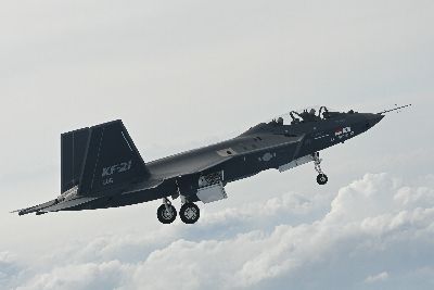 폴란드 공군사령관, KF-21 탄다…공참총장과 양자대담