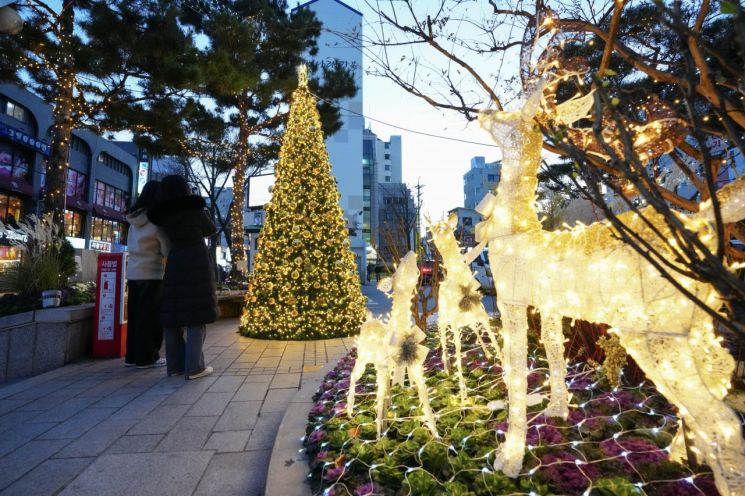 강북구, 크리스마스 마켓 ‘내가 그린 산타’ 개최