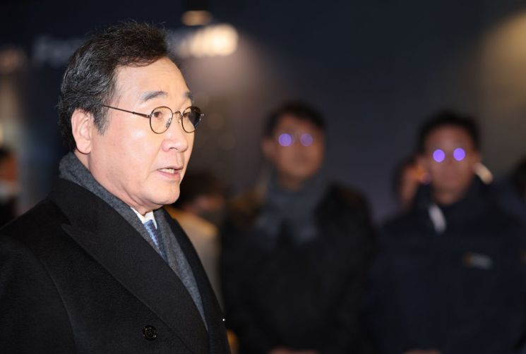 "비명계엔 수박, 이낙연엔 사쿠라 낙인…이재명, 통합비대위 결단해야"