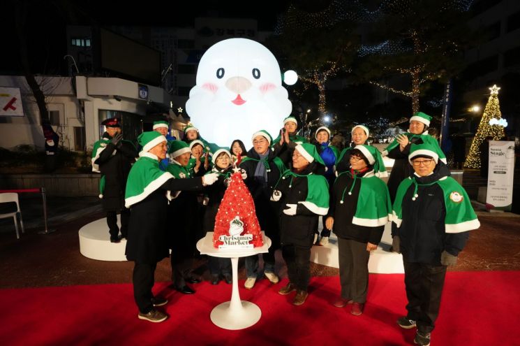 강북구, 25일까지 크리스마스 마켓... 23일 ‘희망의 점등식’