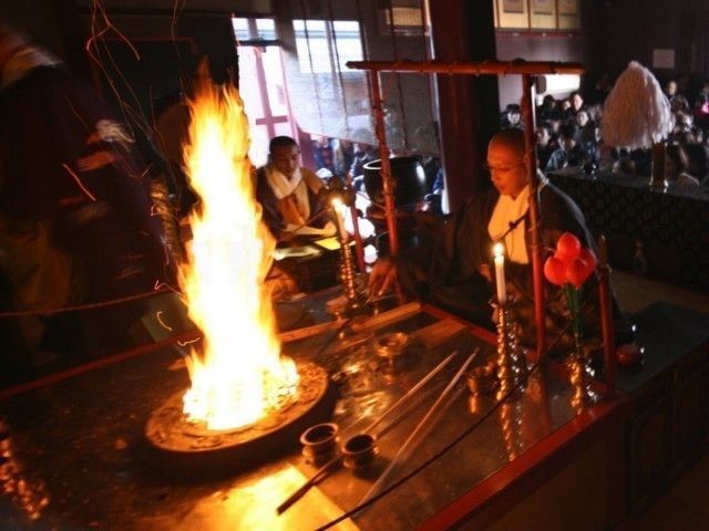 日 새해 첫날 필수코스 '하츠모데'…올해의 명소는