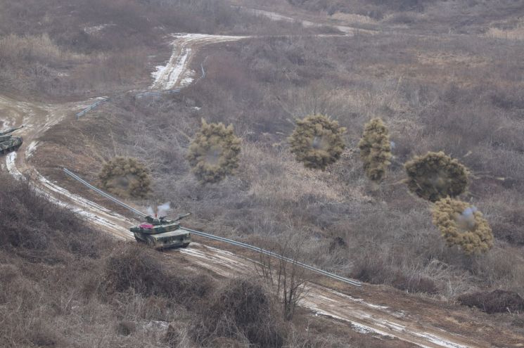 [양낙규의 Defence photo]전방지역 일제히 포탄 사격훈련