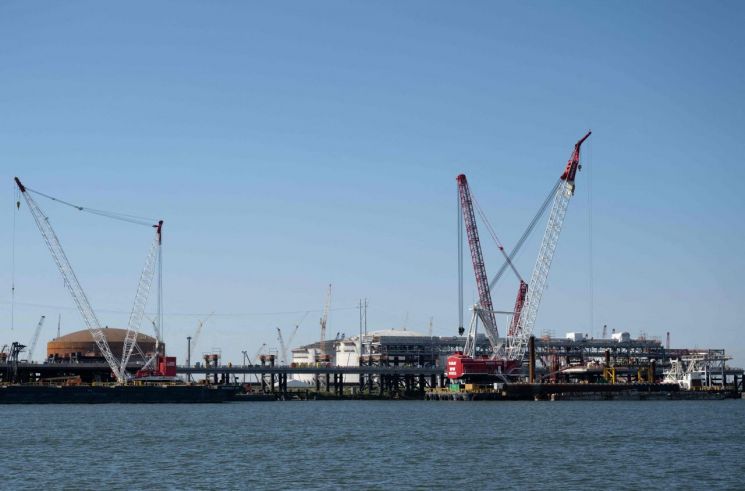 美, 세계 1위 LNG 수출국 첫 등극