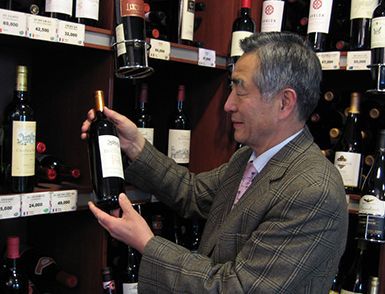 대한민국 1호 소믈리에 서한정 전 와인 협회 회장. [이미지출처=커리어넷 캡처]