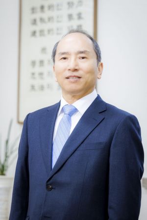 경희대 신임 총장으로 선임된 김진상 전자공학과 교수.[사진제공=경희대]
