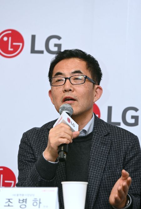 [CES 2024]TV 하드웨어서 플랫폼 업체로…LG전자의 대변신