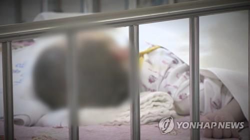 누워있는 아기. 사진은 기사 본문과 직접 관련이 없습니다.[사진=연합뉴스]