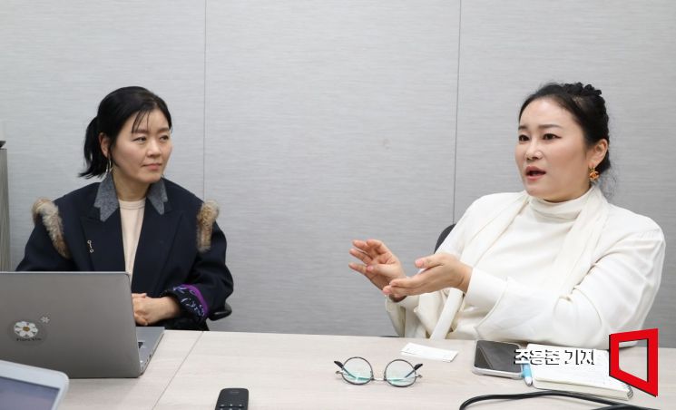 노보노디스크제약에 근무하고 있는 김혜연 인사부서장(왼쪽), 조지현 약가·대외협력·미디어 부서장이 지난달 16일 아시아경제와 인터뷰를 하고 있다. 사진=조용준 기자 jun21@