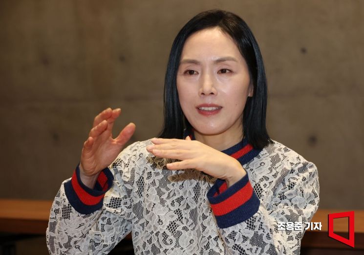 话剧《Wife》的演员 Park Jia 正在接受《亚洲经济》的采访。照片=记者 曺容俊 jun21@