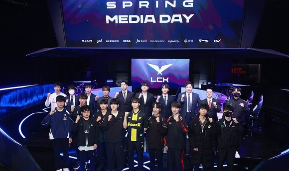 중국, 한국 '롤' 중계 돌연 중단…e스포츠팀의 대만 언급 때문?