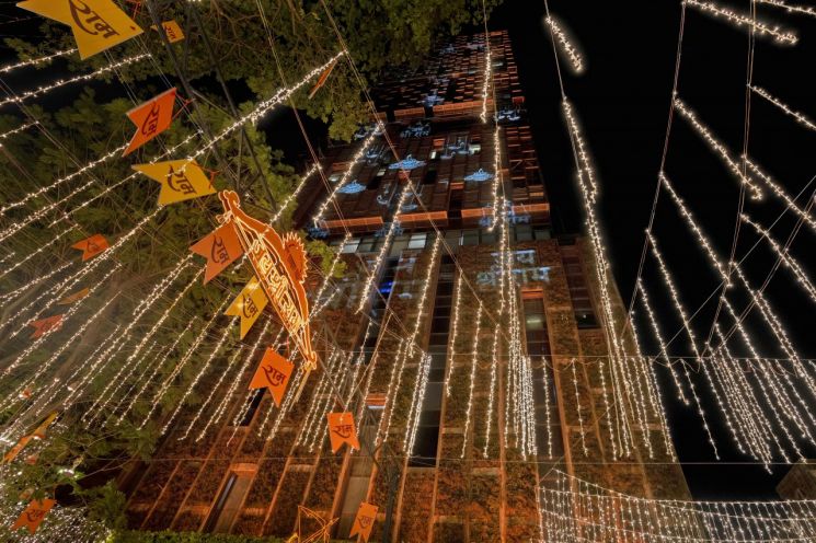 무케시 암바니 릴라이언스 인더스트리 회장의 저택 안틸라. [이미지출처=AP연합뉴스]