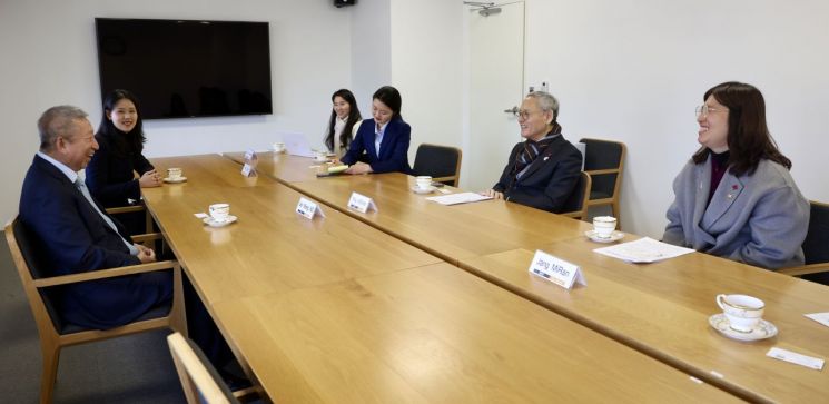 유인촌, IOC에 가상 태권도 올림픽 정식 종목 제안