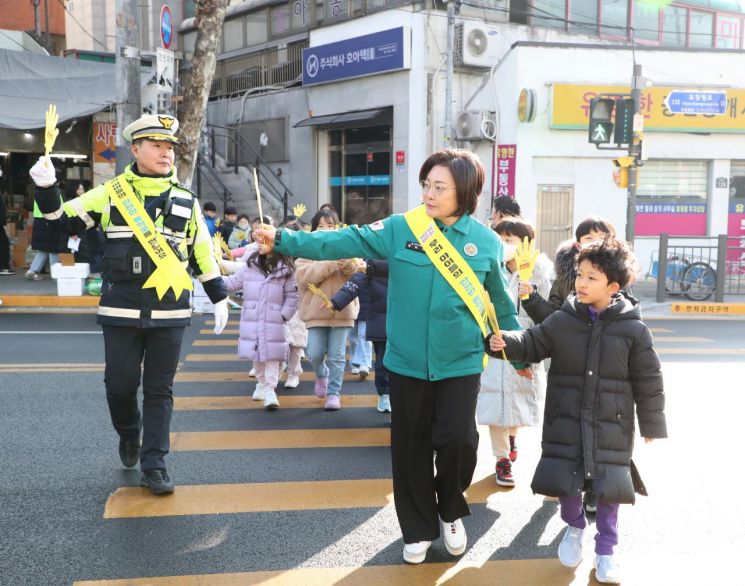 용산구, 개학맞이 교통안전 교육 및 캠페인