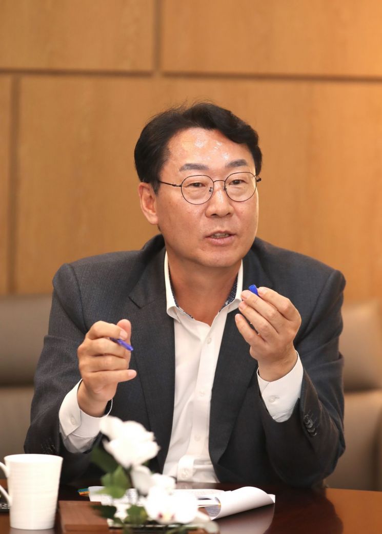 정명근 화성시장은 올해 '시민 삶의 질 향상'을 핵심 시정과제로 제시하고 지역간 균형발전 등에 역량을 집중하겠다고 설명했다. [사진제공=화성시]