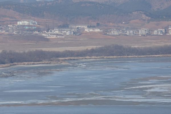 경기 파주시 오두산 통일전망대에서 바라본 임진강 전경[사진출처=연합뉴스].