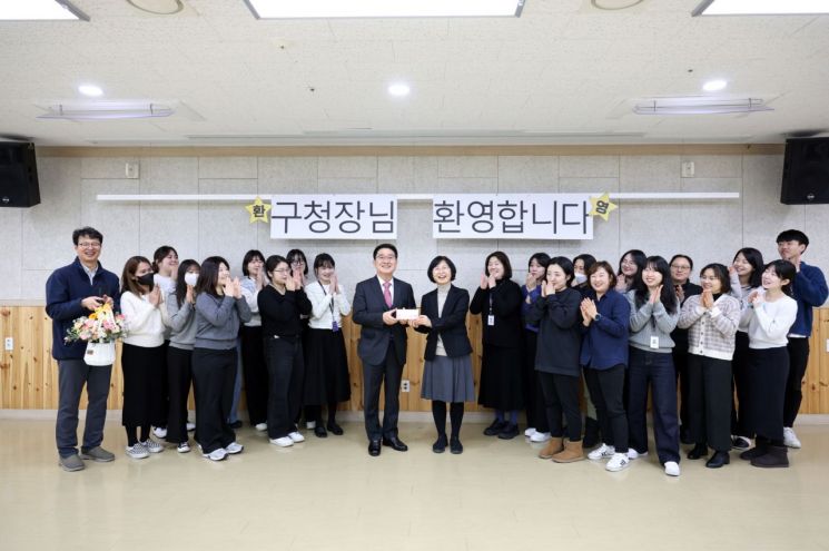 구로구, 설맞아 사회복지지설과 어려운 이웃에 따뜻함 전해