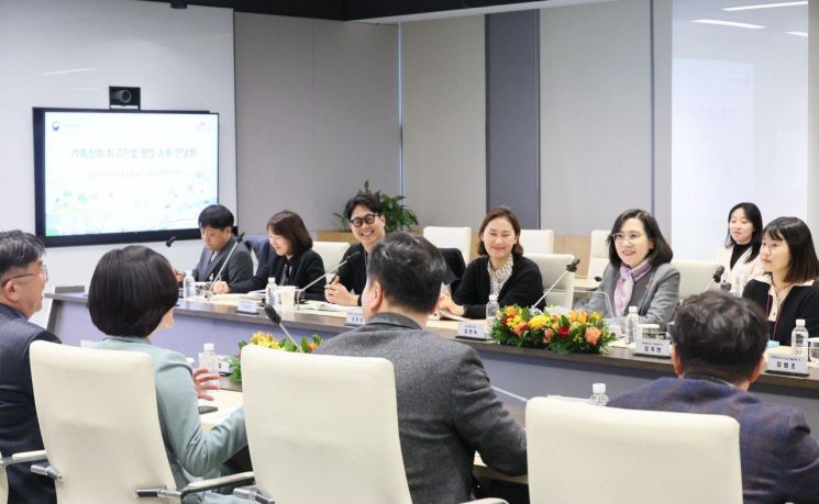 "주4일제에 승진도 제때 척척"…둘째 생각 절로 드는 SK하이닉스[K인구전략] 