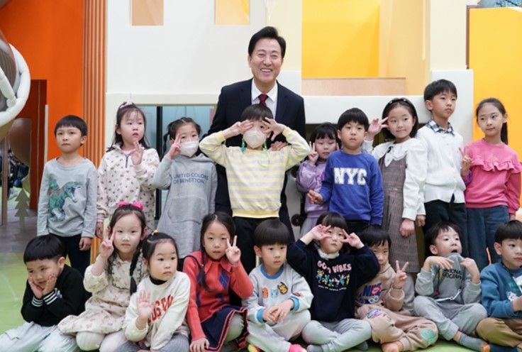 "서울서 낳으면 산후조리 무조건 100만원" 오세훈표 저출산 종합세트