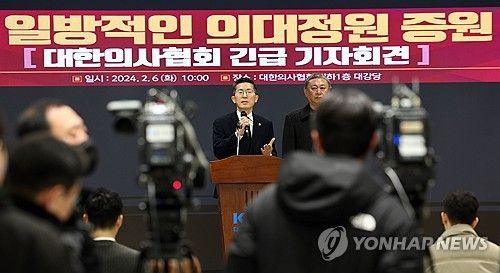 시민사회 "의대 증원, 적절…정부, 의사 파업 선처 말아야"