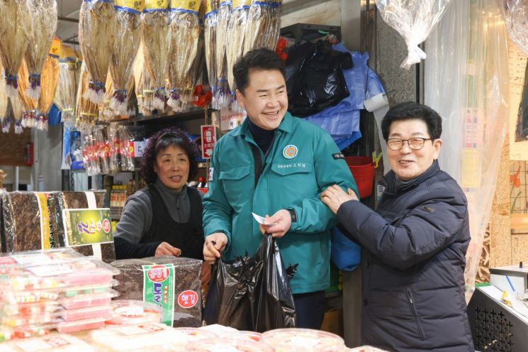 오언석 도봉구청장 설 맞이 전통시장 민생행보 