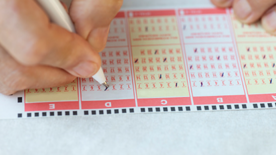 역대 최고 '1200억' 복권 당첨자 탄생한 中…"한국 로또와 비교되네"