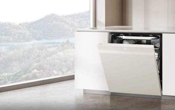 "한 번에 식기 110개 세척"…LG전자, 14인용 디오스 식기세척기 출시