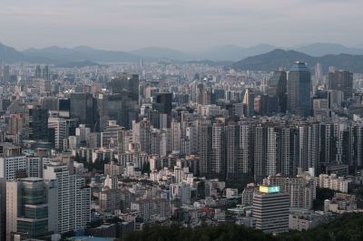 "친구 되고 싶지 않아" 도시가 농촌보다 외국인 배제 강하다